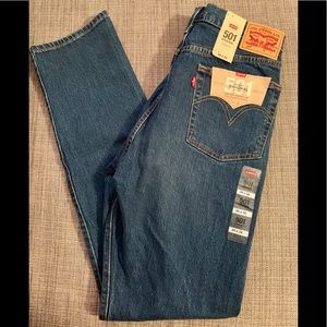 BRAND NWT LEVIS Original 501